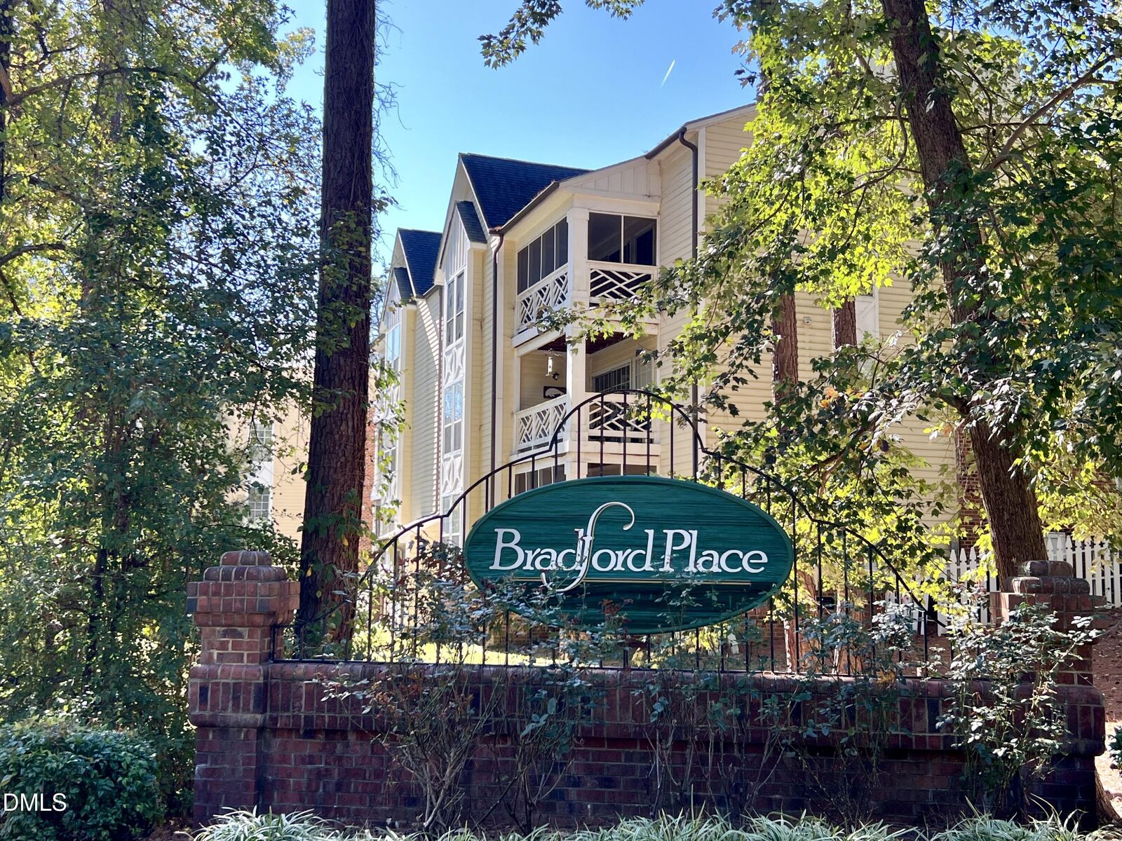 Property Photo:  1010 Kingswood Drive G  NC 27517 