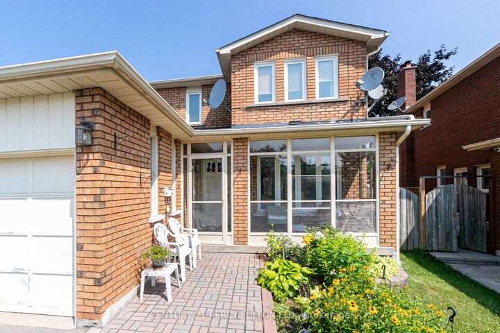 Property Photo:  1634 Beaton Way  ON L1X 1X8 