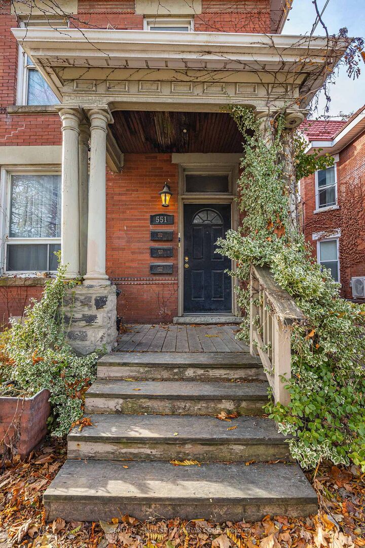 Photo de la propriété:  551 Adelaide Street N  ON N6B 3J6 