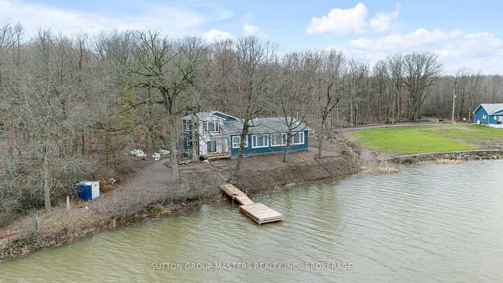 Property Photo: 99 Blue Heron Lane ON K7G 2V6