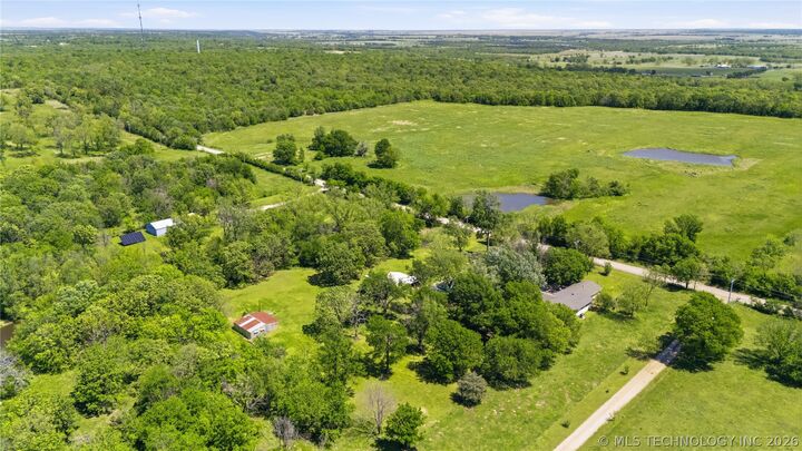 Property Photo: 22701 Ns 421 Road OK 74048