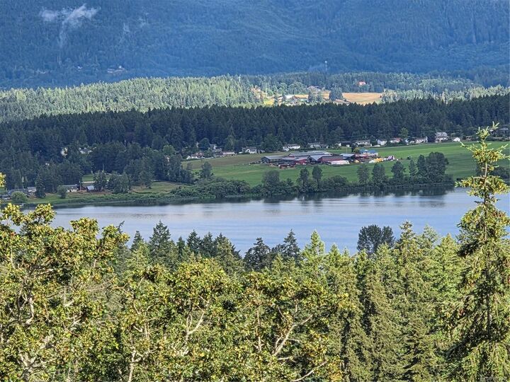 Property Photo: 6246 Lower Chippewa Rd BC V9L 5P8