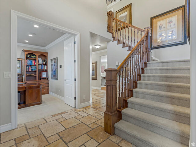 Property Photo:  1074 E Black Forest Dr S  UT 84094 