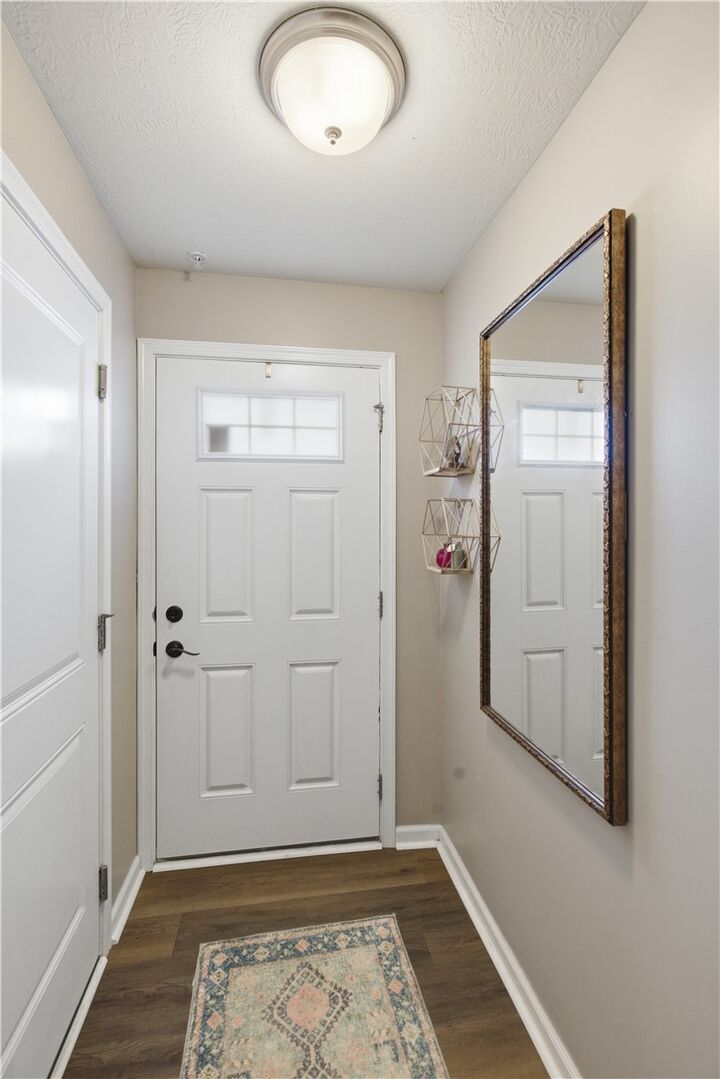Property Photo: 108 Noble Woods Dr PA 15108