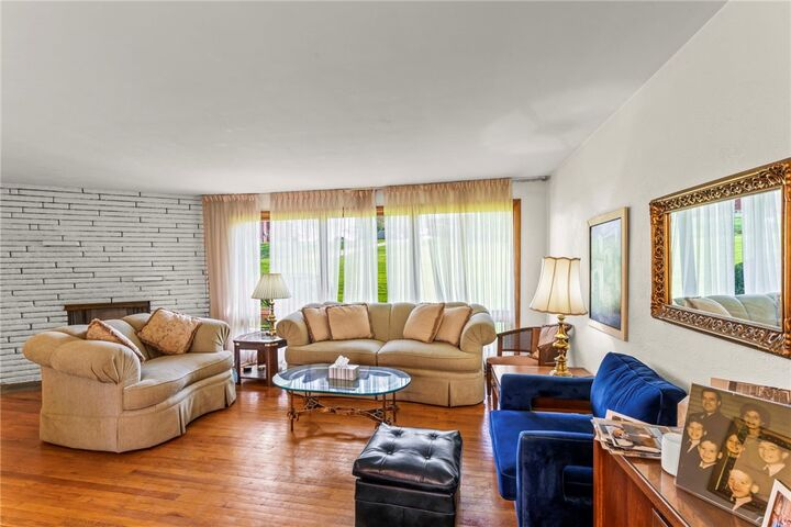 Property Photo:  207 Marion Drive  PA 15317 