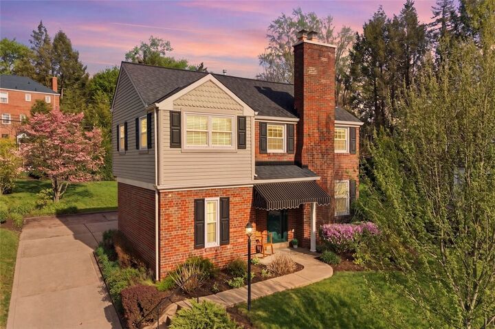 Property Photo:  1816 Vollmer Drive  PA 15116 