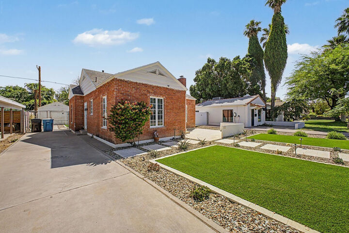 Property Photo:  311 W Campbell Avenue  AZ 85013 