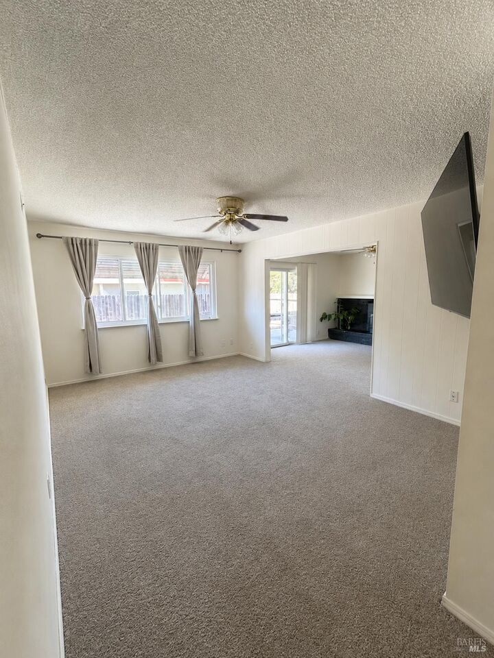 Property Photo:  1655 Amapola Street  CA 95687 