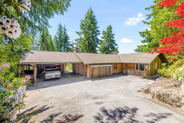 Property Photo: 4663 Woodridge Place BC V7S 2X1