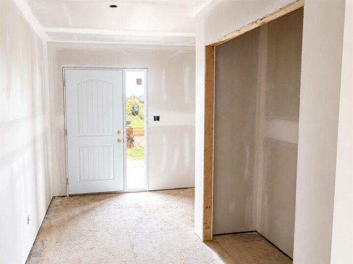 Property Photo:  21 Marius Place  MB R0A 0Z0 