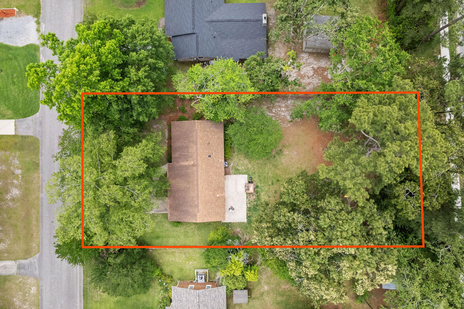 Property Photo:  411 Forest Circle  SC 29483 