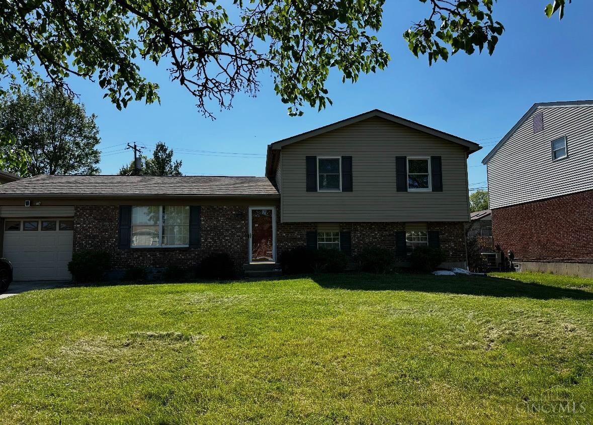 Property Photo:  263 Clareknoll Court  OH 45238 