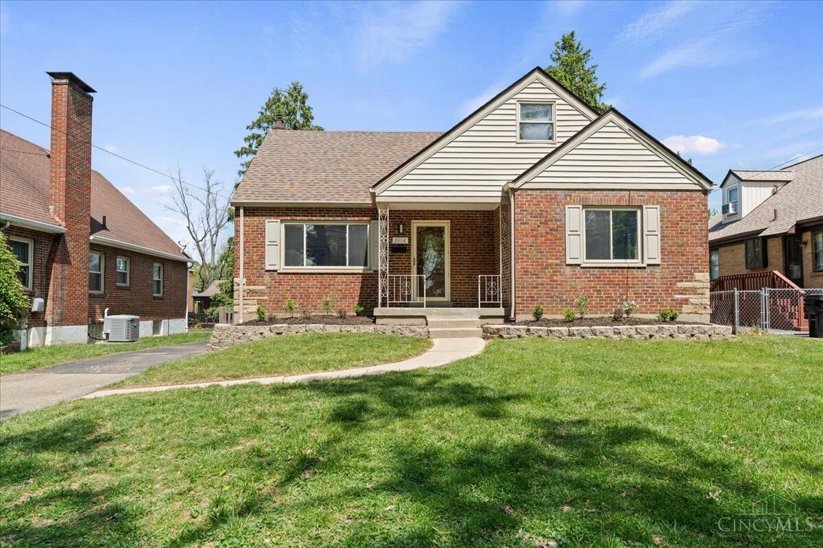 Property Photo:  3114 Ramona Avenue  OH 45211 