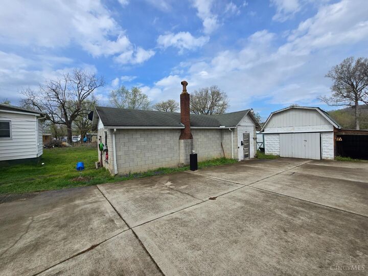 Property Photo:  707 E Second Street  OH 45144 
