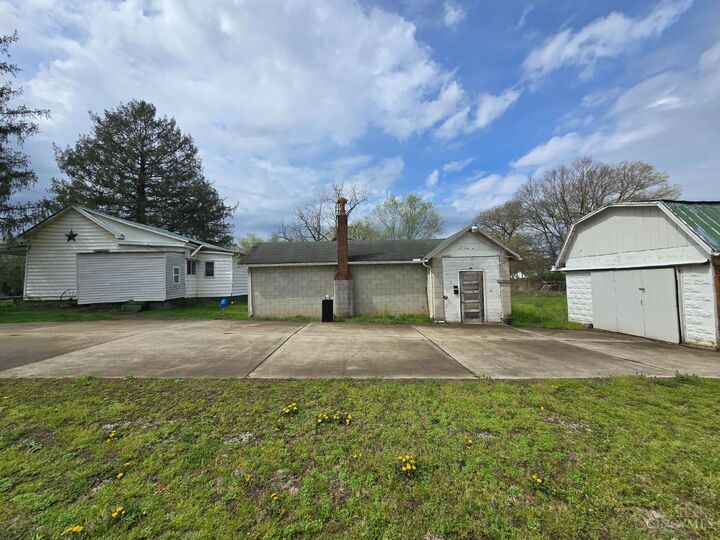 Property Photo: 707 E Second Street OH 45144