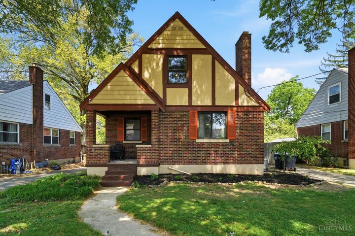 Property Photo:  5642 Surrey Avenue  OH 45248 