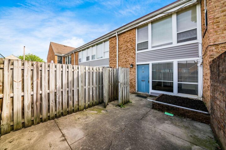 Property Photo:  105 E Ticonderoga Drive  OH 43081 