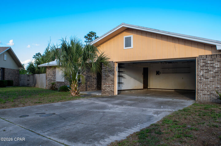 Property Photo:  7526 Linda Lane  FL 32404 