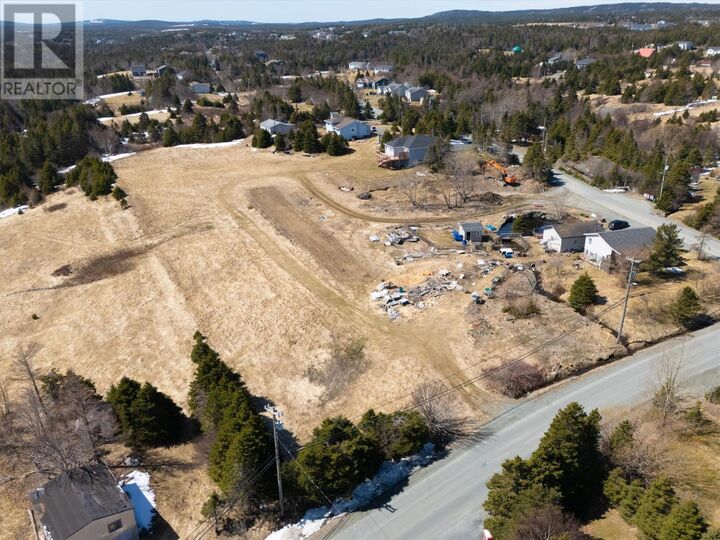 555 Windgap Road — photo 1
