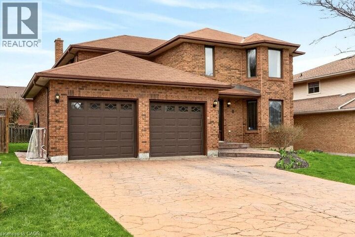 Property Photo:  8 Wyvis Court  ON L8G 4W3 