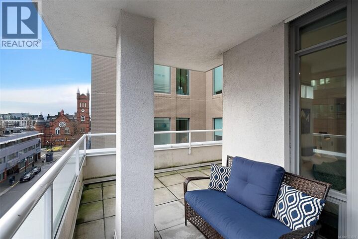 Property Photo: 732 Broughton Street 404 BC V8W 3E9