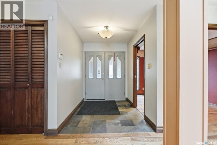 Property Photo:  622 Costigan Way  SK S7J 3R2 