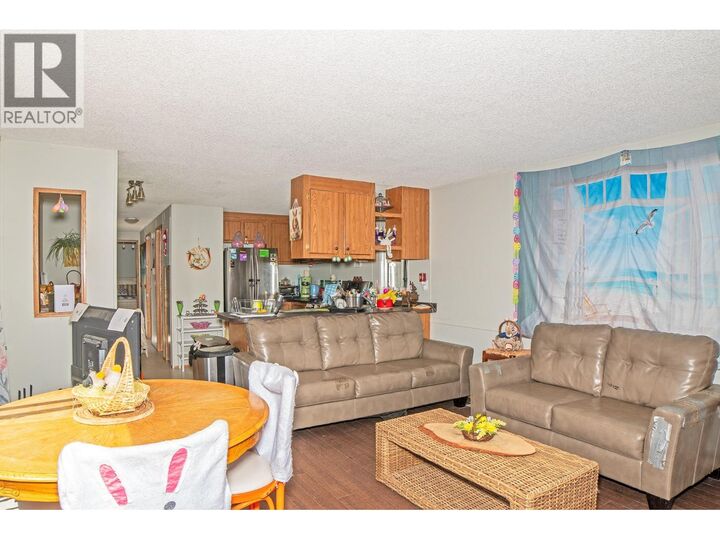 Property Photo: 5702 Bertha Road BC V0B 1W1