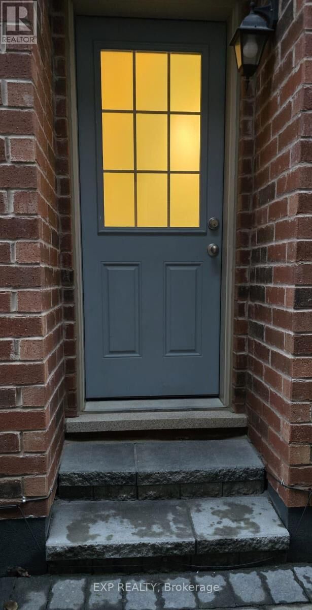 Property Photo: 20 Rivoli Drive ON L4H 3X2