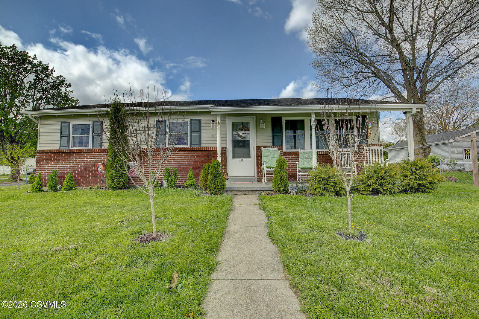 Property Photo:  946 E Market Street  PA 17821 