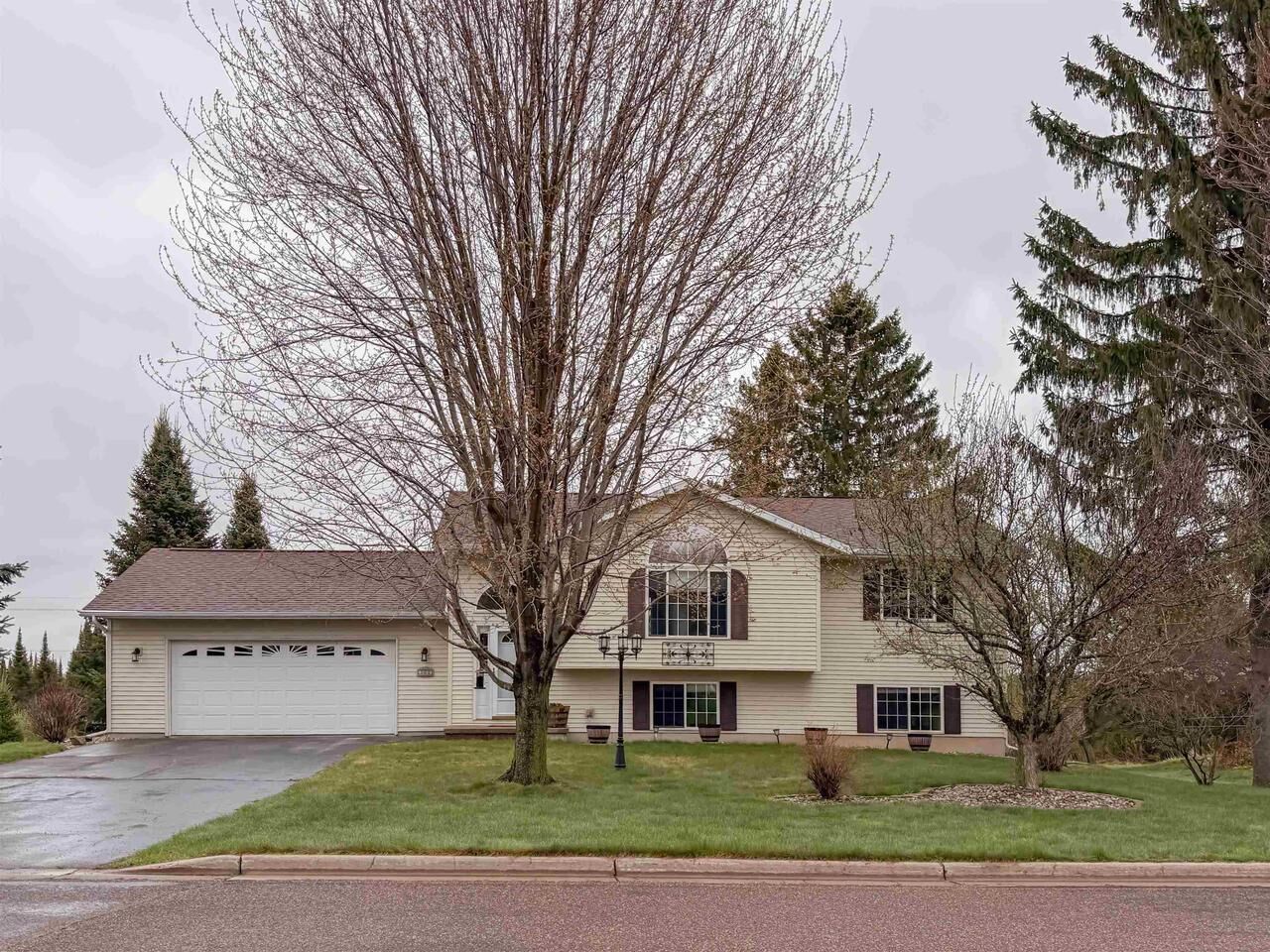 Property Photo:  1407 Delmore Drive  WI 54452 