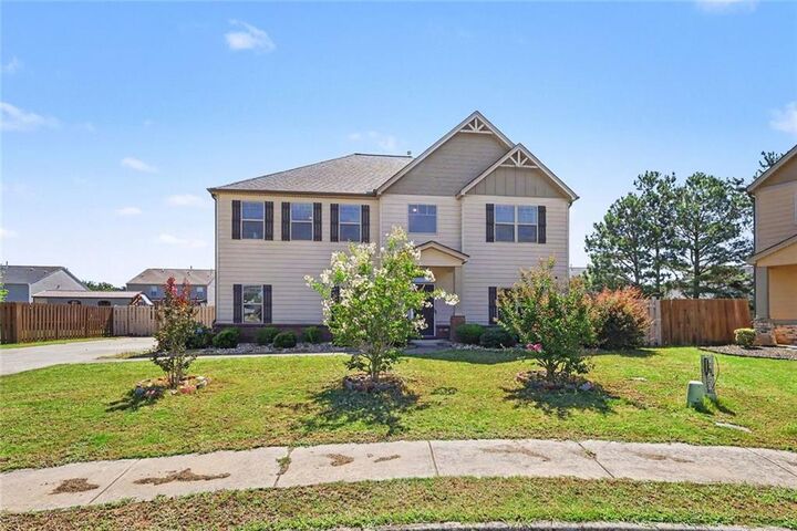 Property Photo: 55 Silver Willow Court GA 30016