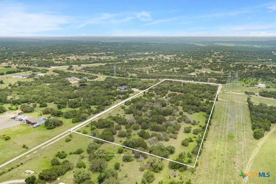 Property Photo:  809 County Road 4717  TX 76539 