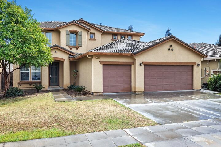 Property Photo:  7087 E Fedora Avenue E  CA 93737 