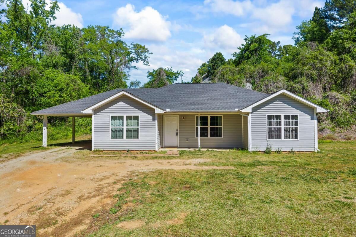 Property Photo: 284 Moss Road GA 30534