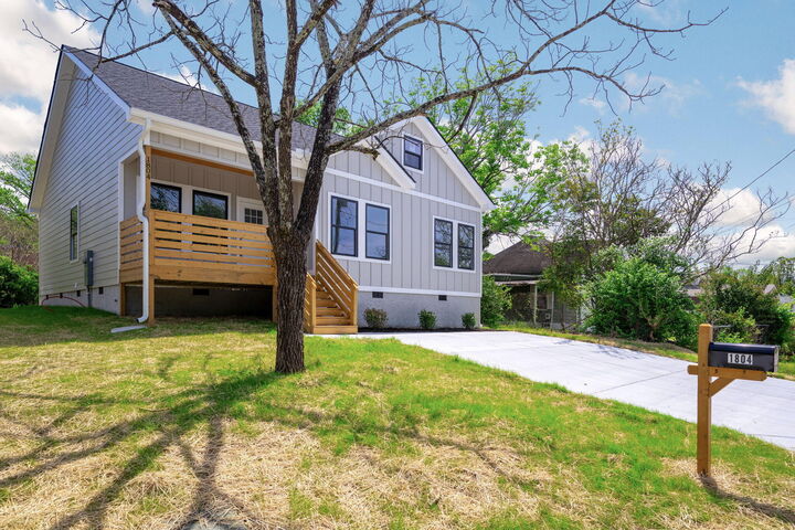 Property Photo:  1804 Wheeler Avenue  TN 37406 