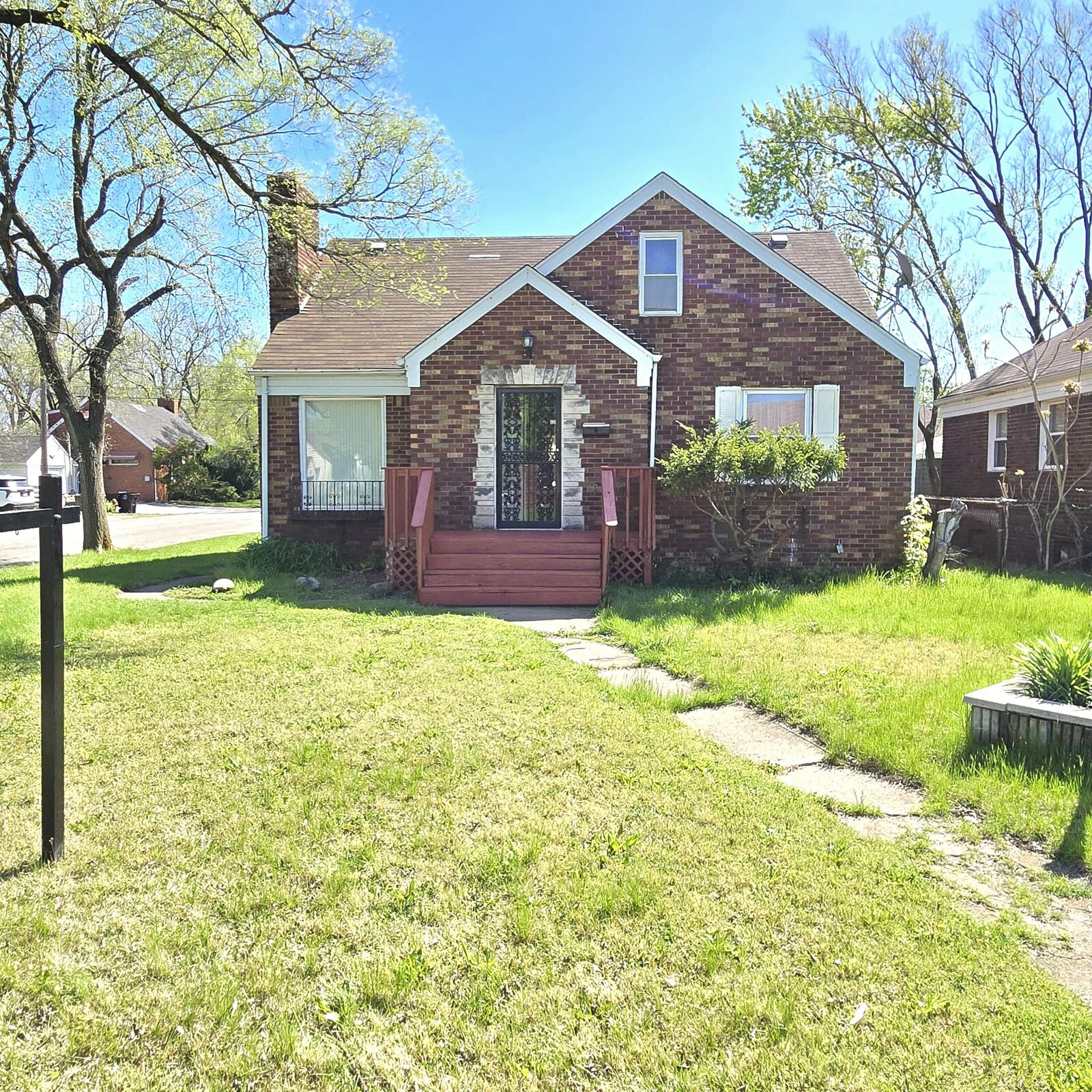 Property Photo:  201 Taft Street  IN 46408 