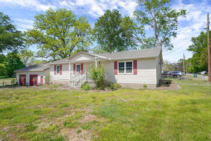 Property Photo:  161 S Breckenridge Rd  KY 42461 