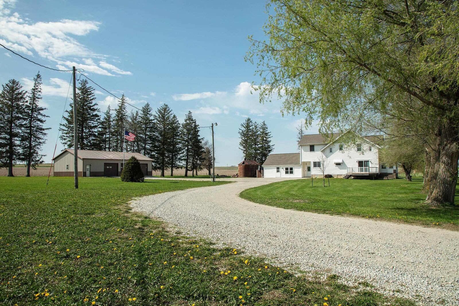 Property Photo:  1614 Badger Ave  IA 50666 
