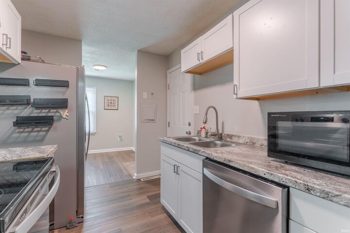 Property Photo:  3014 Sweetser Avenue  IN 47714-4047 