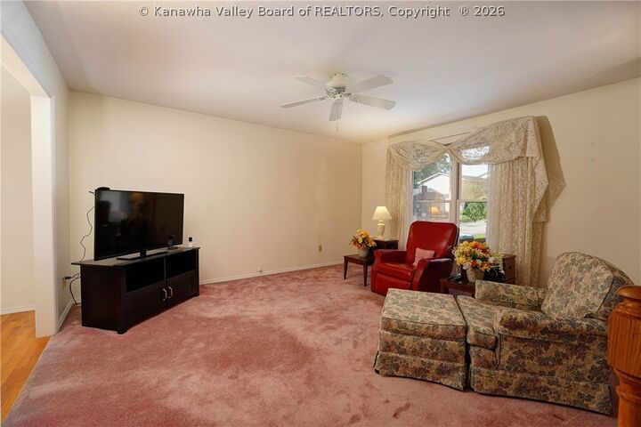 Property Photo:  4513 Richmond Circle  WV 25309 