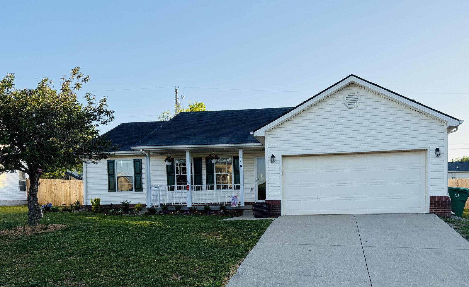 Property Photo:  110 Buckingham Lane  KY 40391 
