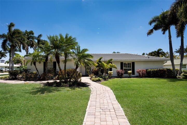 Property Photo:  430 Bird Key Drive  FL 34236 