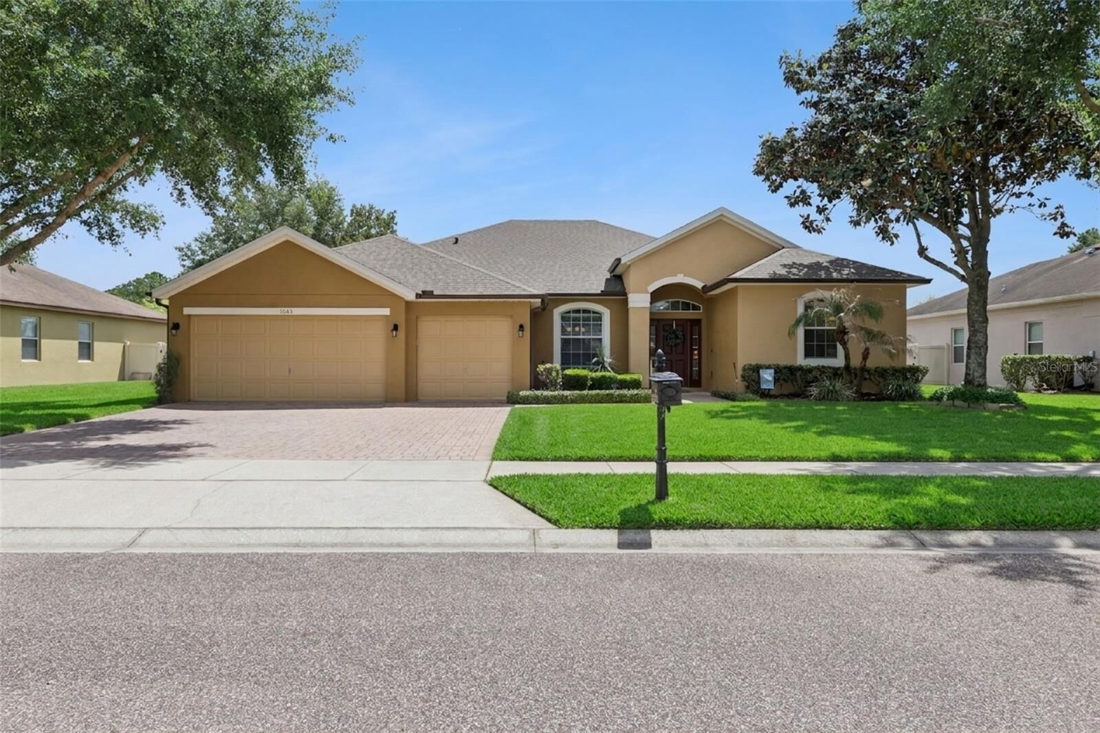 Property Photo:  1862 Lorenzo Lane  FL 32765 