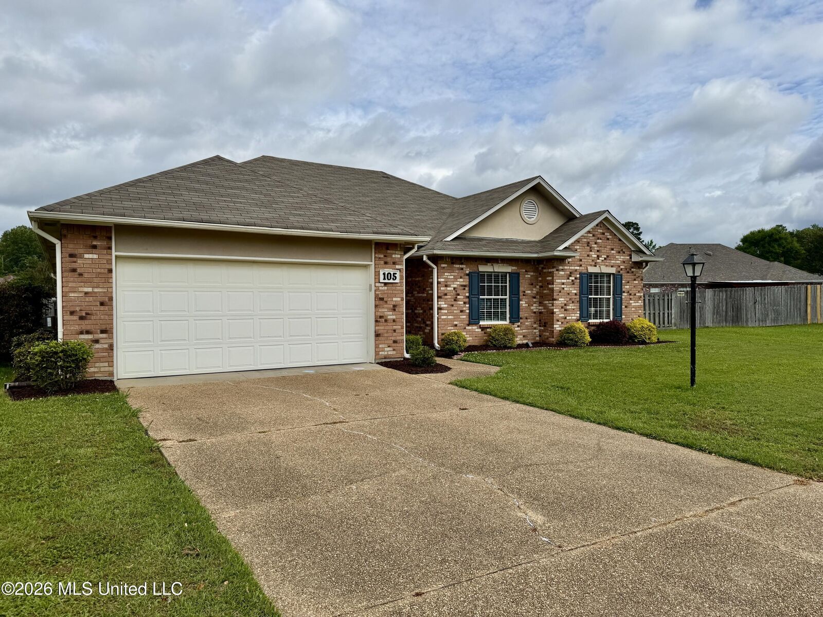 Property Photo:  105 Edinburgh Lane  MS 39056 