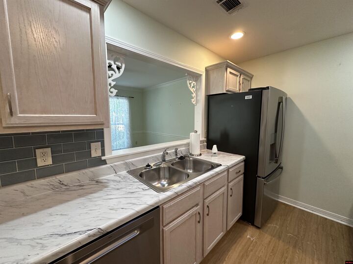 Property Photo:  746 Embassy Parkway  AR 72653 