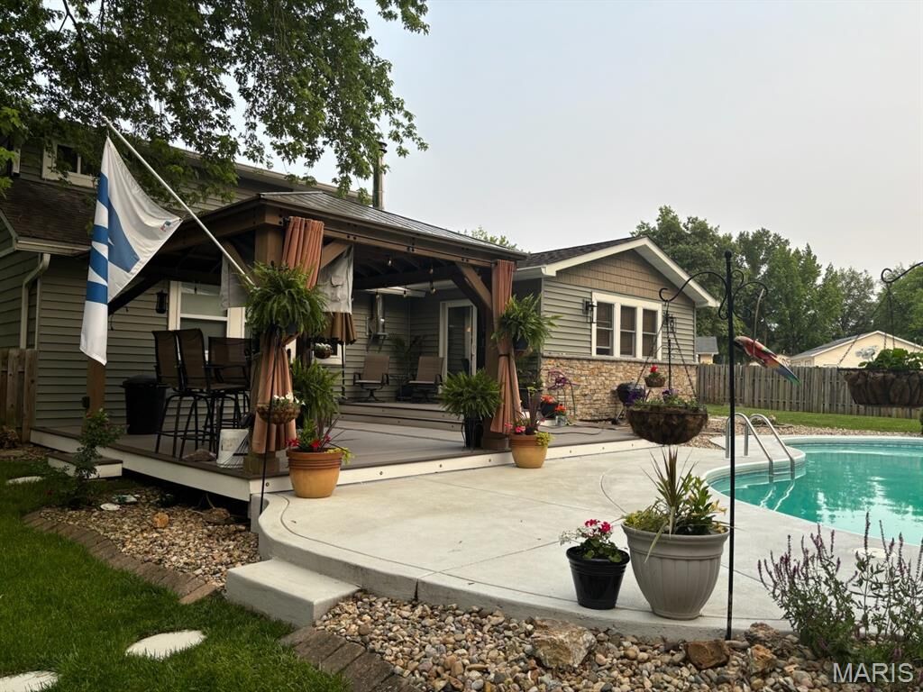 Property Photo:  511 Coventry Road  IL 62294 