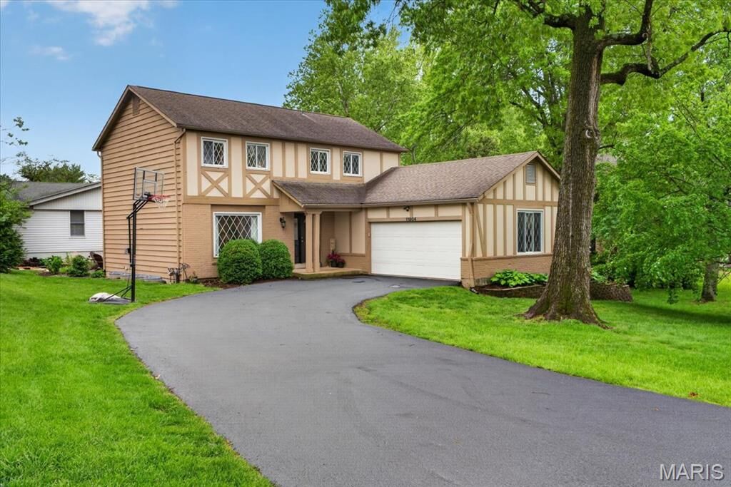 Property Photo:  11904 Mattox Court  MO 63131 