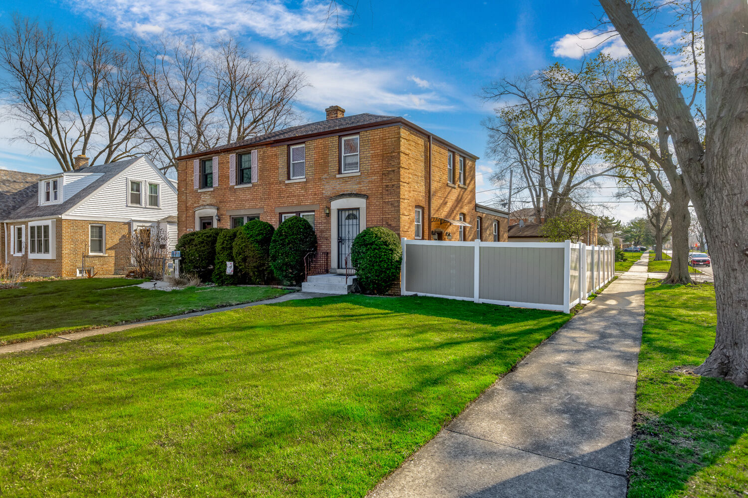 Property Photo:  1693 Linden Street  IL 60018 