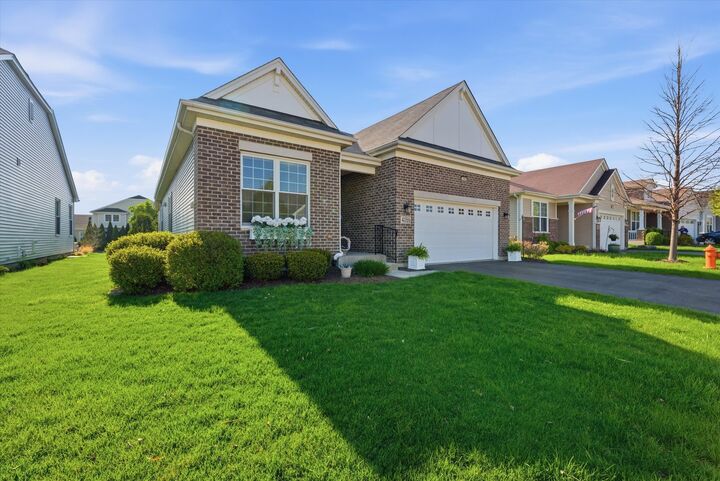 Property Photo:  4055 Chesapeake Lane  IL 60564 