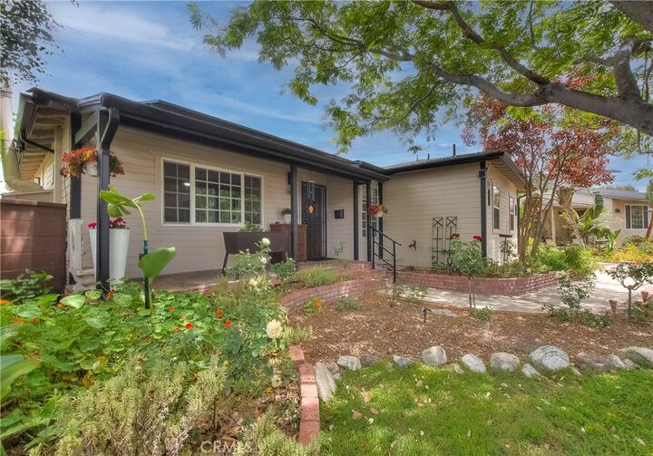 Property Photo: 224 Winetta CA 92833